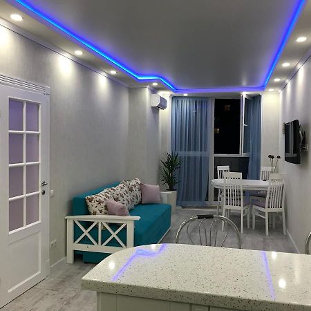 Luxe Apartment On Drahomanova キエフ エクステリア 写真