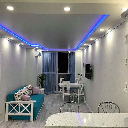 Luxe Apartment On Drahomanova キエフ エクステリア 写真