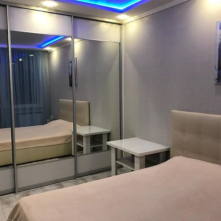 Luxe Apartment On Drahomanova キエフ エクステリア 写真