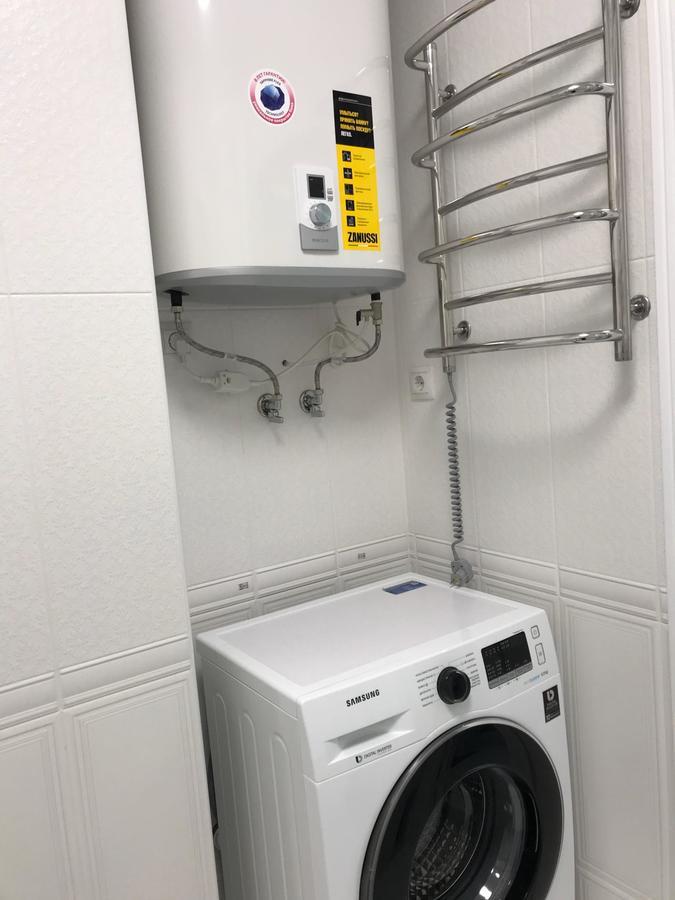 Luxe Apartment On Drahomanova キエフ エクステリア 写真