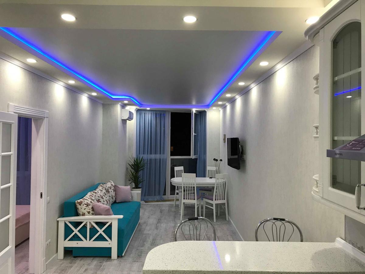Luxe Apartment On Drahomanova キエフ エクステリア 写真