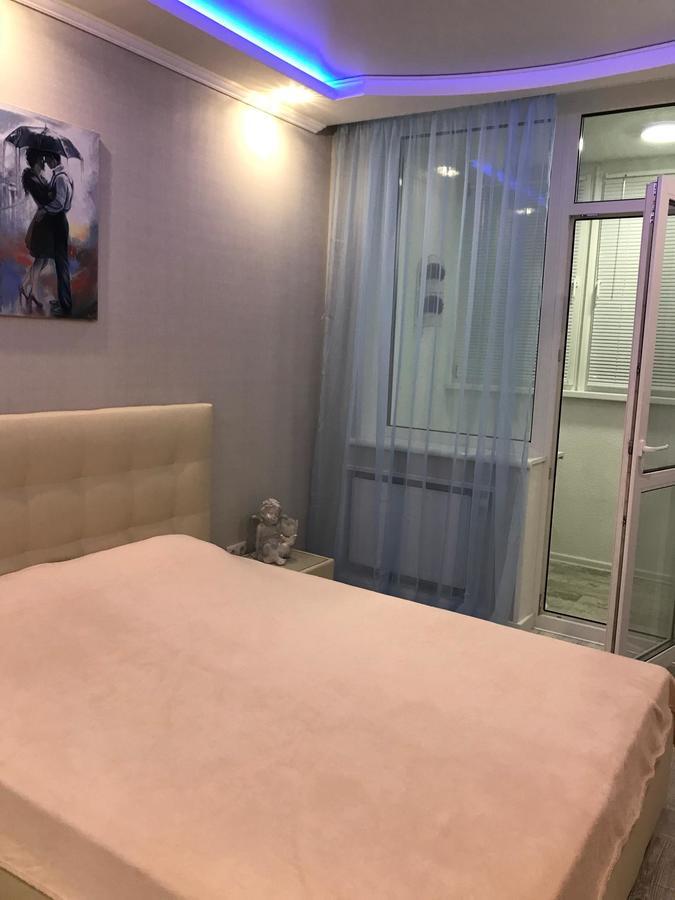 Luxe Apartment On Drahomanova キエフ エクステリア 写真