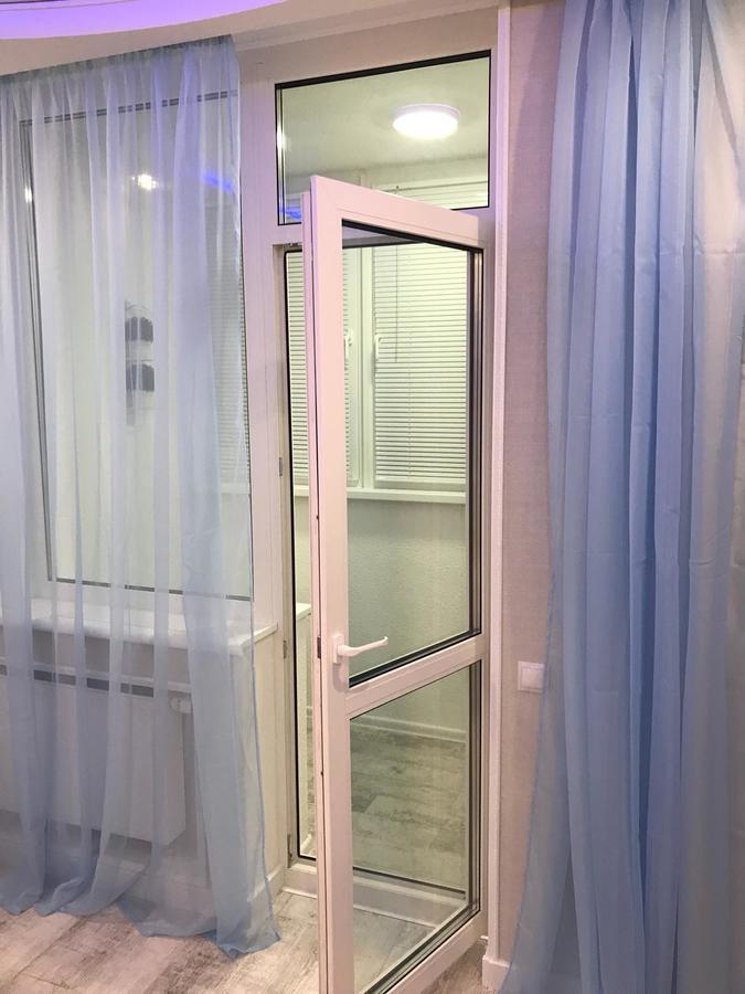 Luxe Apartment On Drahomanova キエフ エクステリア 写真